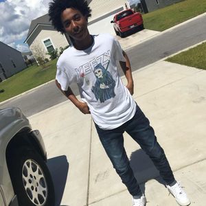 Meet your Posher, Quinn